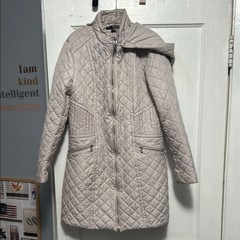 Via Spiga Cream Puffer Jacket with Diamond Quilting